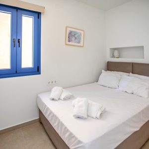 lefkada-blue-luxury-apartments-double-bed-lamp-copy.jpg