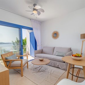 lefkada-blue-luxury-apartments-wine-fruit-living-room-copy.jpg